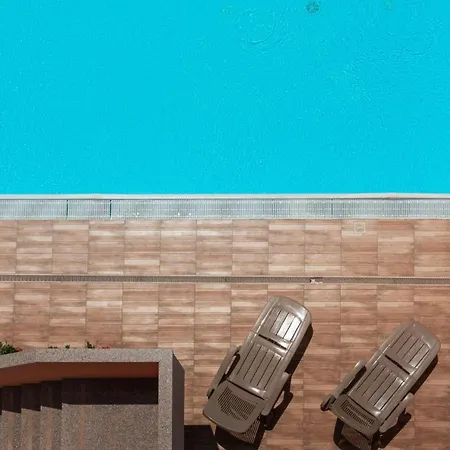 Apartment Relaxing Cristal Blu Sleeps 4 Num1493