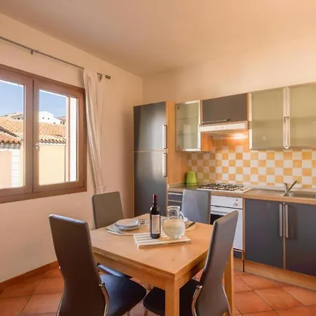 Relaxing Cristal Blu Sleeps 4 Num1493 Santa Teresa Gallura