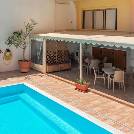 Relaxing Cristal Blu Sleeps 4 Num1493 *