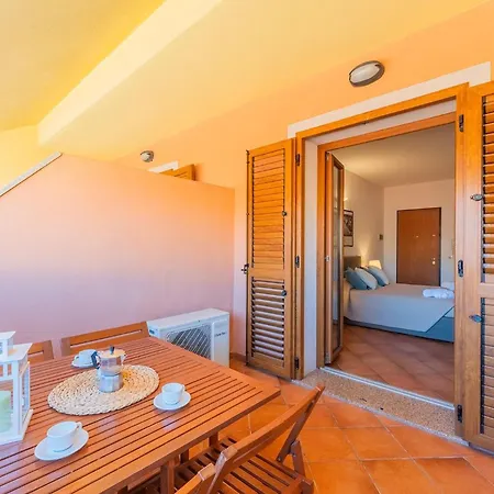 Relaxing Cristal Blu Sleeps 4 Num1493 Apartment *