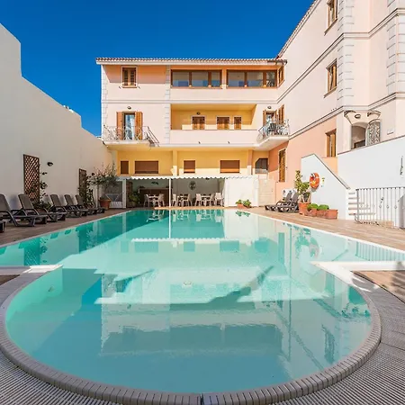 Apartment Relaxing Cristal Blu Sleeps 4 Num1493